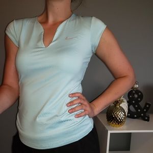 Nike aqua workout tee